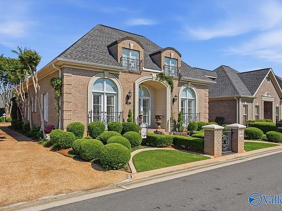 2nd image of 3706 Colorado Ct SW