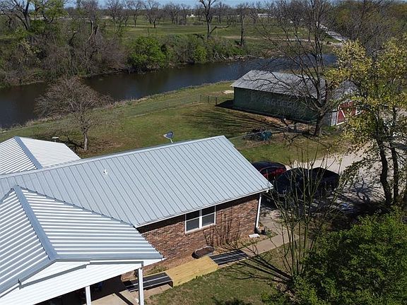2nd image of 16508 Acme Rd