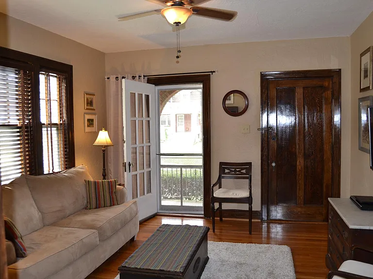 908 Ellison Ave #2 — Photo 10