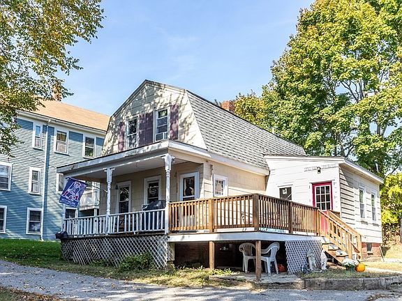2nd image of 8R Davis St
