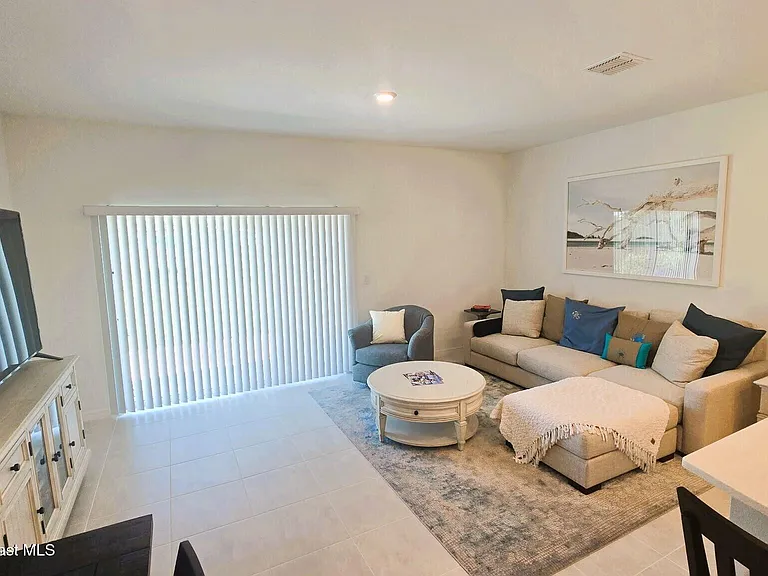 136 River Front Way — Photo 5