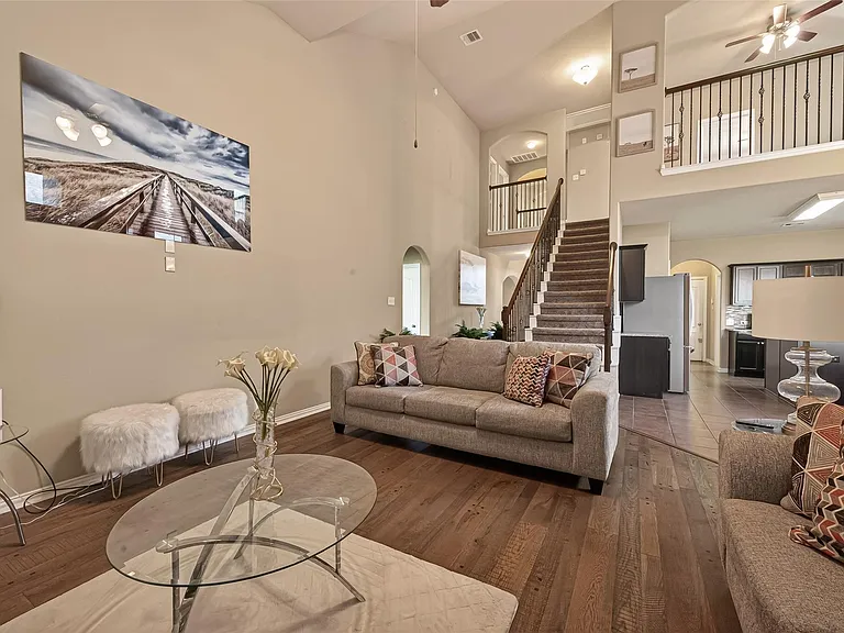 4502 Mallory Creek Dr — Photo 6