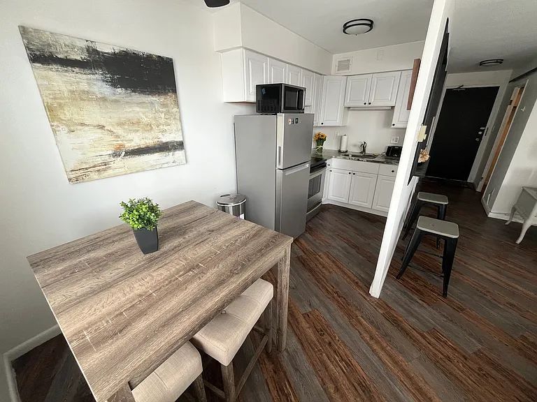 12520 Edgewater Dr #602 — Photo 4