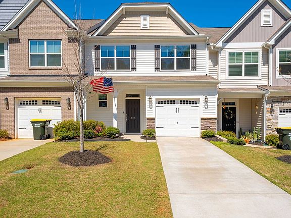 2nd image of 205 Broachaill Ct