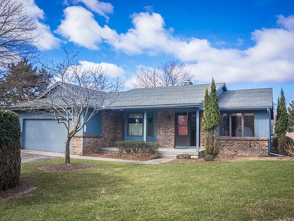 2nd image of 2104 Dewberry Dr NE