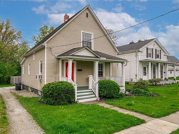 3rd image of 2387 3rd St
