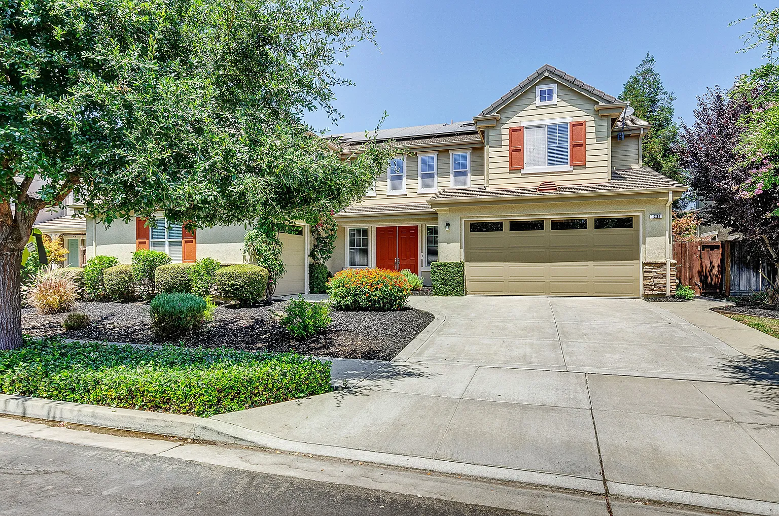 1331 Carlisle Dr photo 1