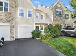 24 Musket Dr, Basking Ridge, NJ 07920