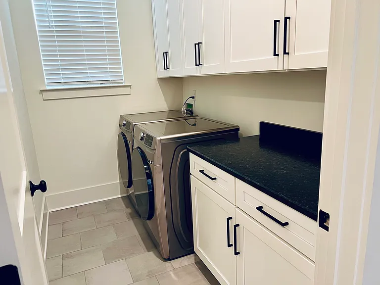 207 Fairground St #103 — Photo 40