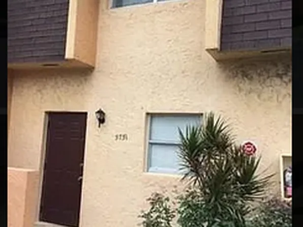 5751 Blueberry Ct #105, Fort Lauderdale, FL 33313