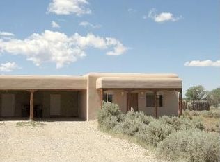 242 Roy Rd, Taos, NM 87571