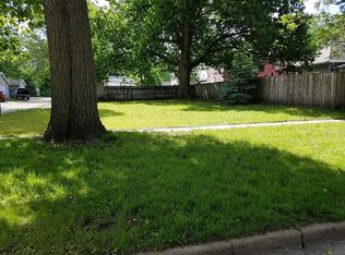 911 9th Ave SE, Cedar Rapids, IA 52401