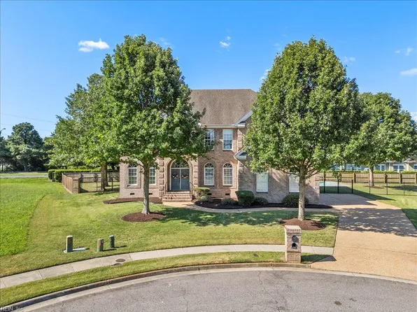 1500 Blade Ct, Chesapeake, VA 23320