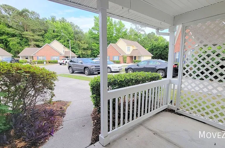 305 Saint Rosea Dr — Photo 9