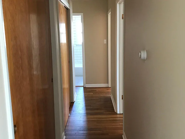 Kessler Flats Apartments — Photo 8