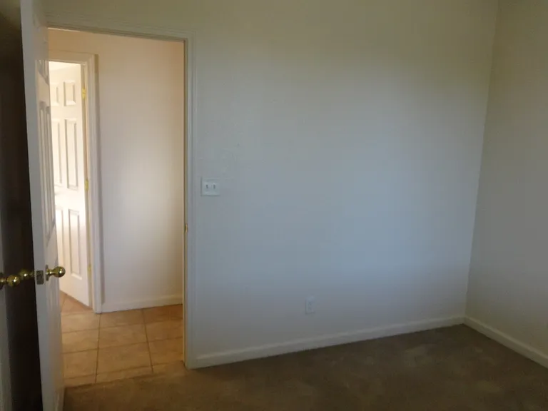 2510 Allen St — Photo 14