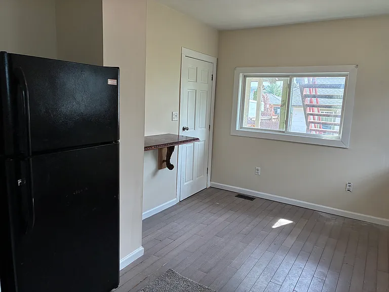 1005 King Ave — Photo 17