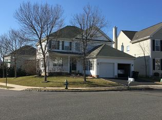 39 Hawthorn Dr, Plainsboro, NJ 08536