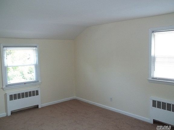 3rd image of 111 Jefferson Ave