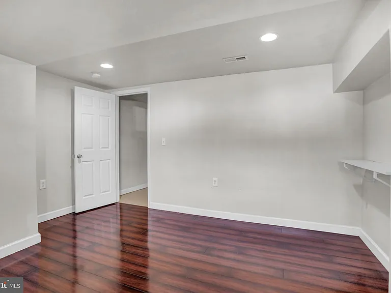 421 Elrino St #B — Photo 2