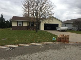 2078 High Meadows Ln, Neenah, WI 54956