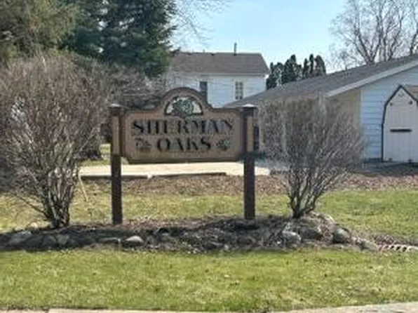 447 Sherman Ln #297, Poplar Grove, IL 61065