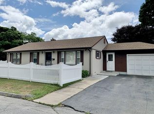 62 Pasadena Pkwy, Worcester, MA 01605