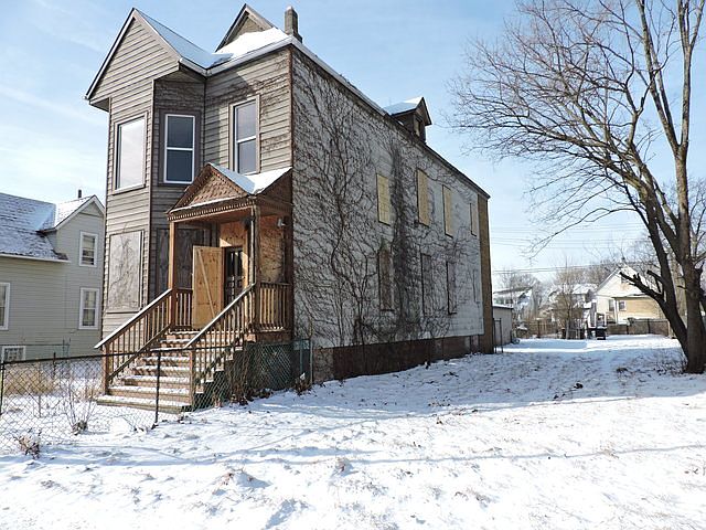 1st image of 650 N Laramie Ave