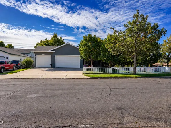 103 E Edmonton Dr, Bismarck, ND 58503