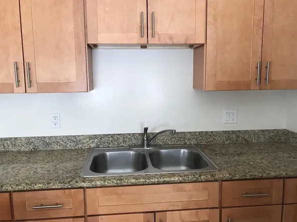 908 College Dr APT 7, San Jose, CA 95128