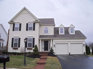 7149 Fernridge Dr, New Albany, OH 43054