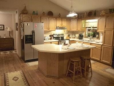 4th image of 244 Lake Ln