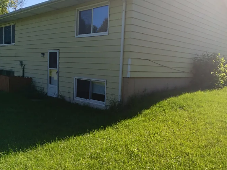 2685 Richardson St — Photo 17