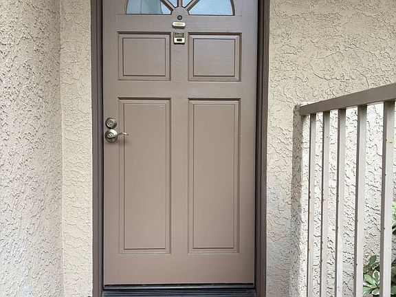 3rd image of 1018 Arcadia Ave #6