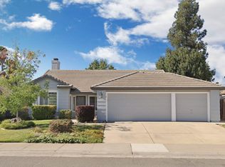 933 Lake Canyon Ave, Galt, CA 95632