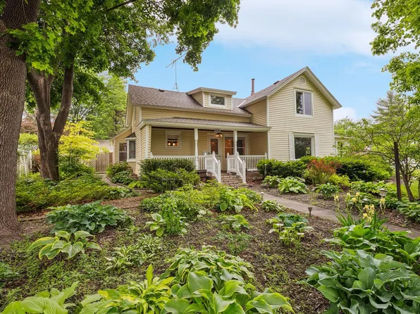 700 7th St W, Hastings, MN 55033