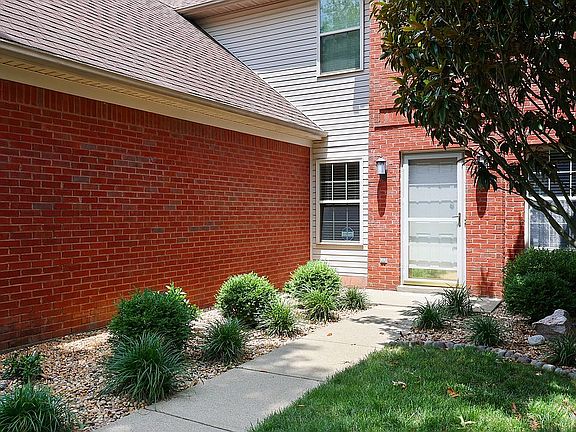 4th image of 257 Shoreside Dr
