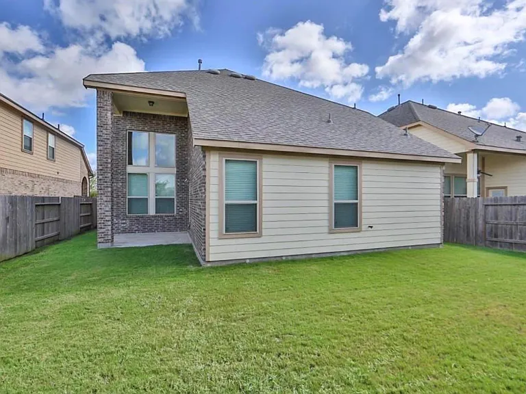 28807 Mayes Bluff Dr — Photo 22