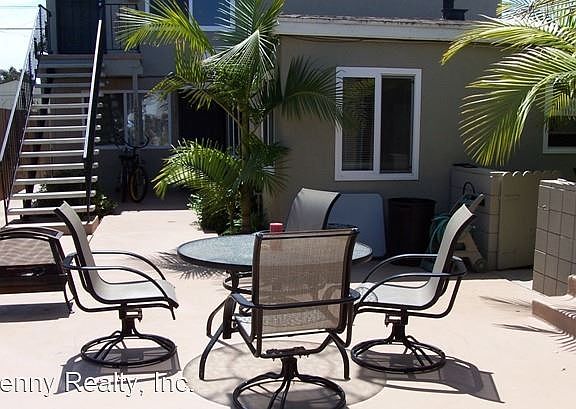 2nd image of 1049-53 Wilbur Ave #1051