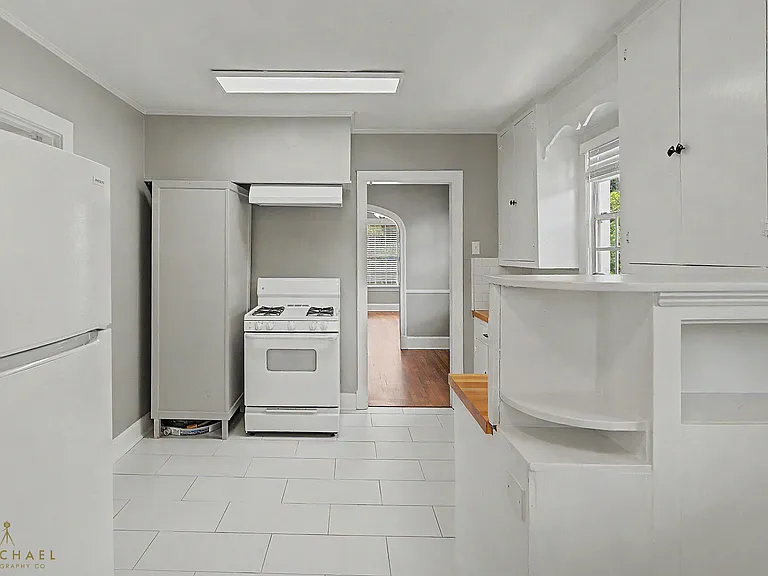 3907 Baltimore Ave — Photo 4