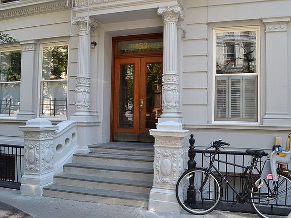 3rd image of 153 W 80th St APT 3A