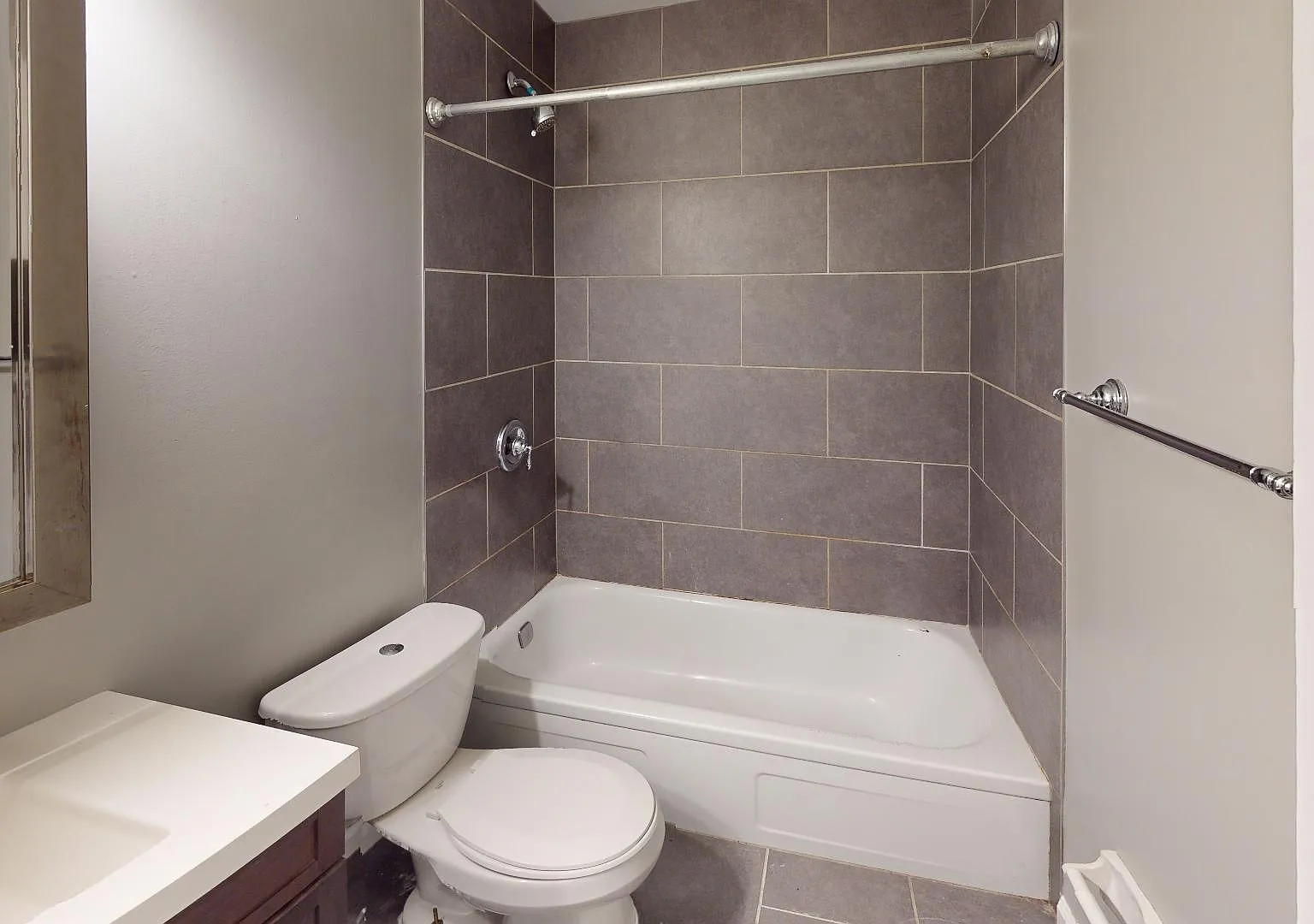 2 bed, $1,800 — Photo 4