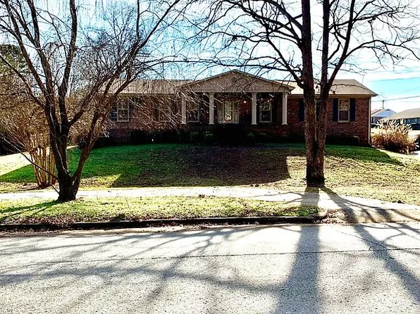 309 Hazelwood Dr, Florence, AL 35633