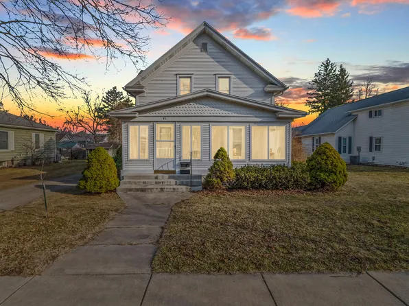 45 W Bacon St, Hillsdale, MI 49242