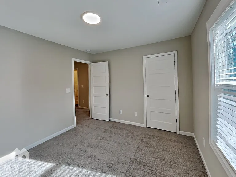 813 Trestle Creek Ct — Photo 24