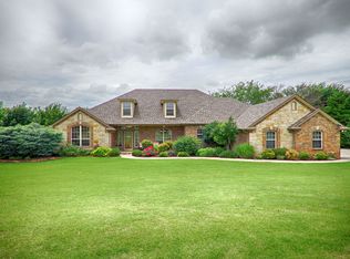 111 W. Waterfront Dr., Tuttle, OK 73089