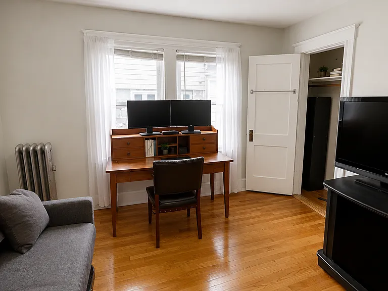 18A Bond St #1 — Photo 10