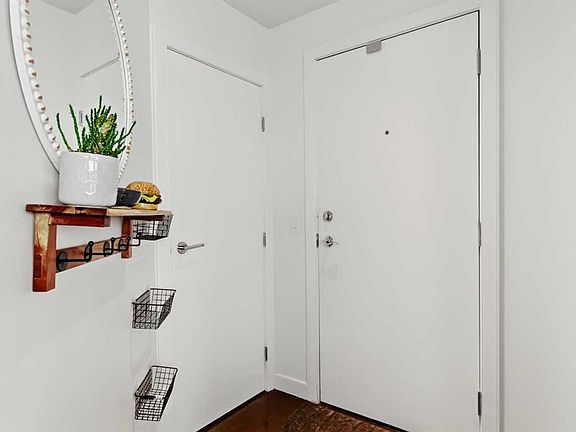 3rd image of 220 12th Ave SE #705