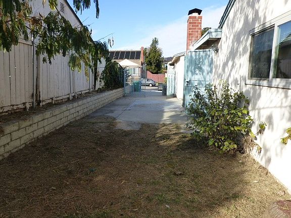 5th image of 10047 White Pine Ln