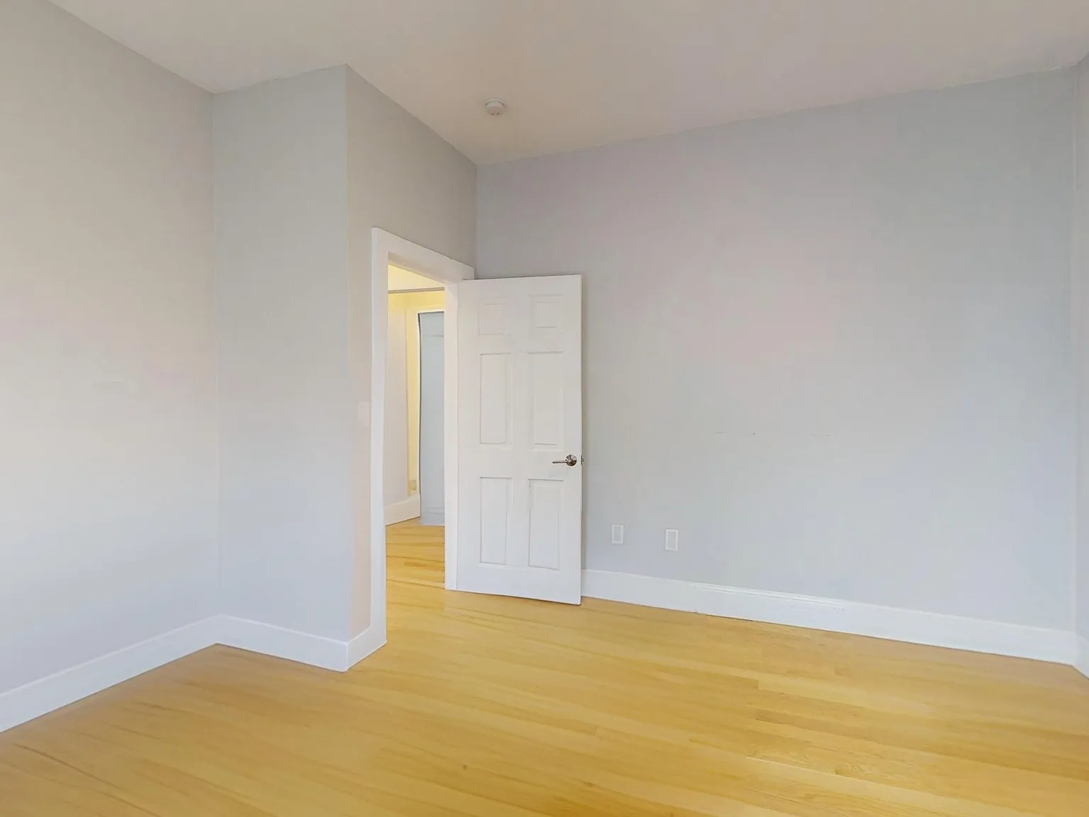 2 bed, 1027 sqft, $3,395 — Photo 1